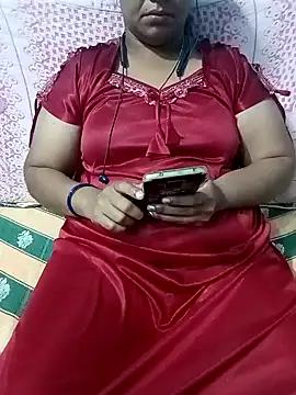 Tamil-Sexy-Namitha from StripChat is Freechat