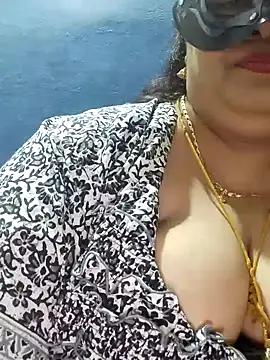 tamilthanushri from StripChat is Freechat