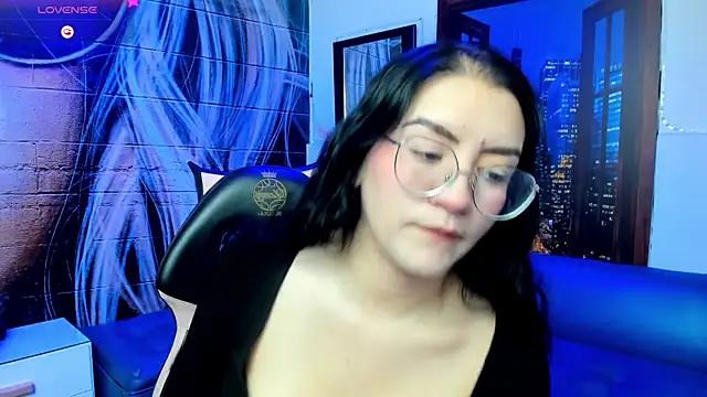 Violetaa_diazz from StripChat is Freechat